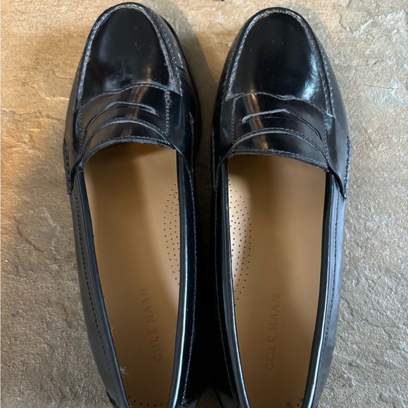 Men’s Cole Haan loafers - Picture 3 of 3